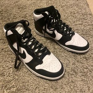 Nike Dunk High panda